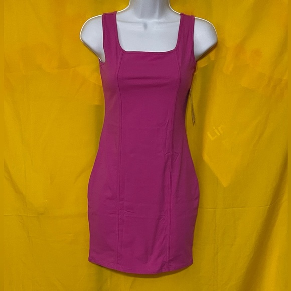NWT Women's Wild Fable Seemed Sleeveless Bodycon Dress - magenta 9157 - Picture 1 of 7